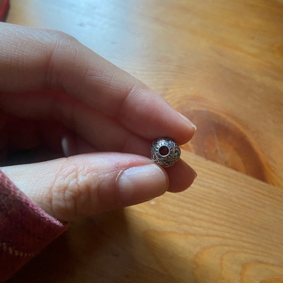 Pandora essence friendship charm - Picture 6 of 6